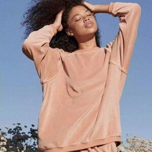 aerie Real Obsessed Velour Oversized Apricot Crewneck Sweatshirt
